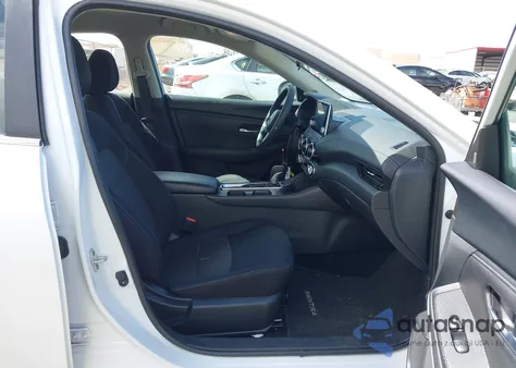 2024 Nissan Sentra Sv Xtronic Cvt z USA, uszkodzony, nr VIN 3N1AB8CV0RY236982